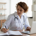 Quelles sont les qualités requises pour devenir rédacteur médical ?